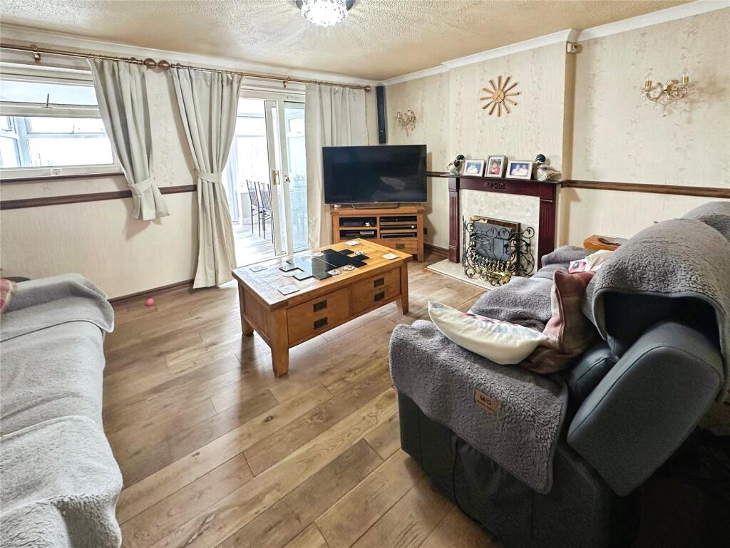 Main image of property: Brussels Way, Luton, Bedfordshire, LU3