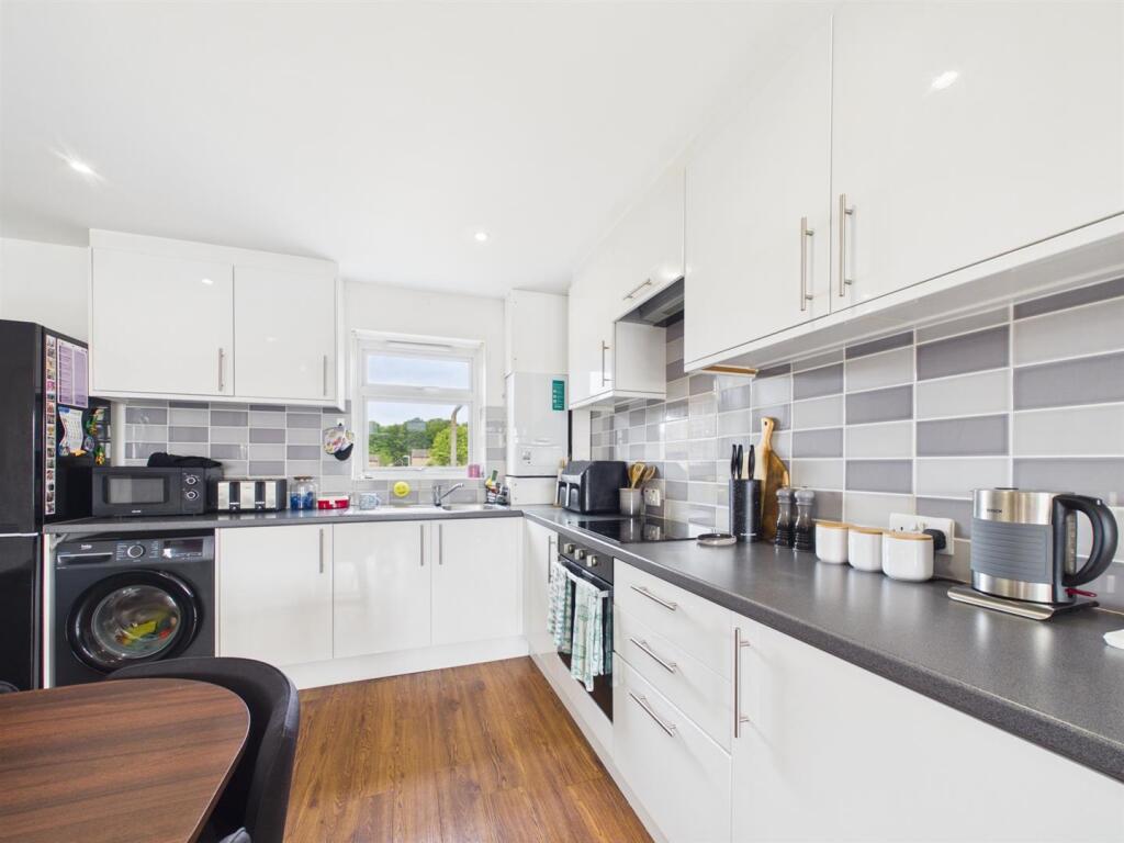 Apartment in Lewes, Peacehaven - View 6