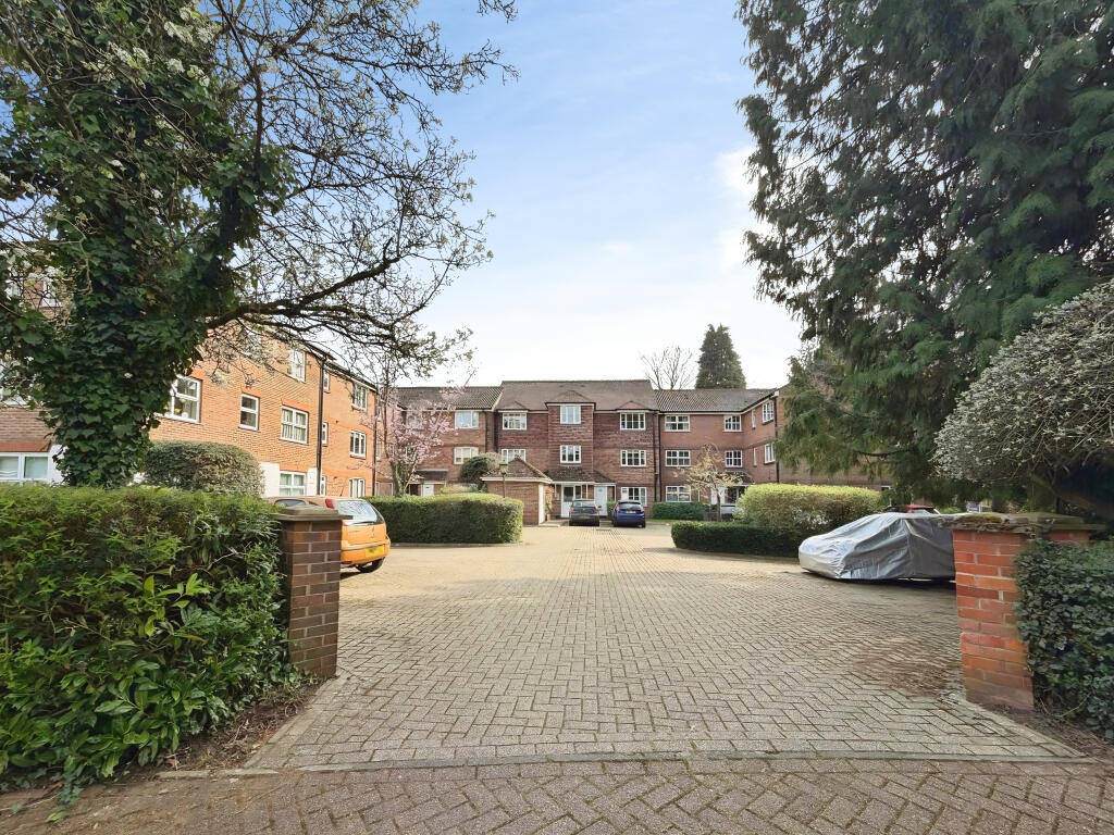 Main image of property: Greenacres, North Parade, Horsham, West Sussex