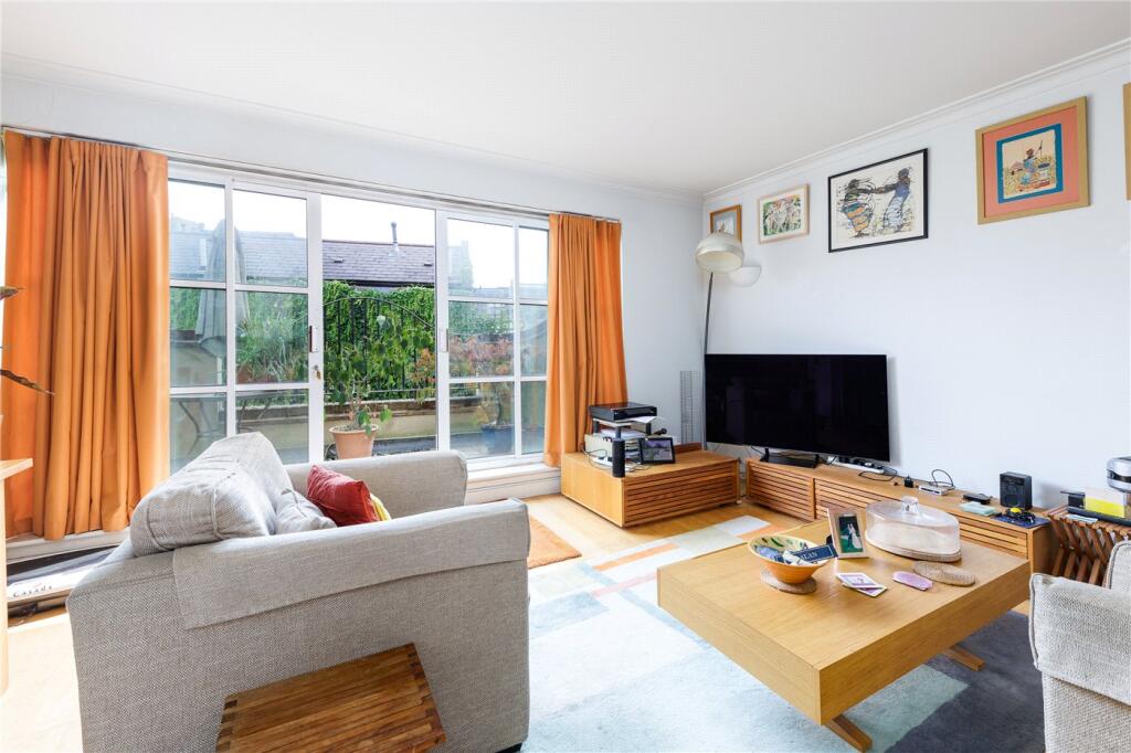 House in London - View 2