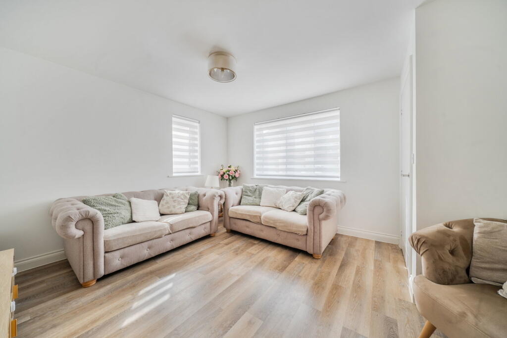 House in Reading - View 3