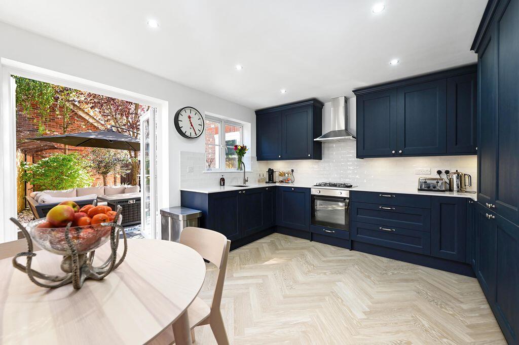 Main image of property: Richards Field, Chineham