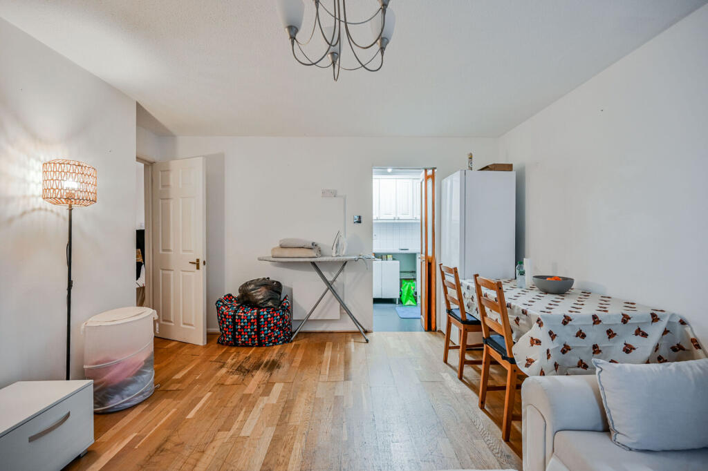 Apartment in London - View 4