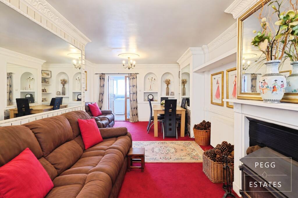 House in Torquay, Torbay - View 3