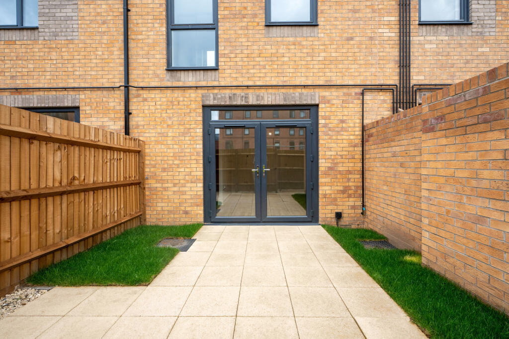 Apartment in Derby, Castleward, Little Chester - View 2