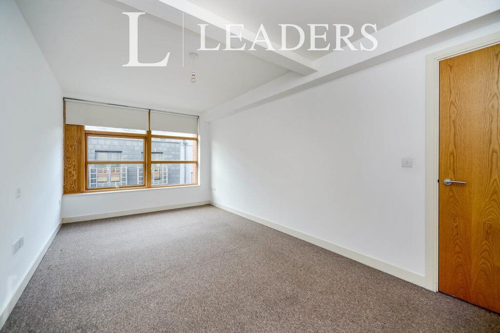 Apartment in Brighton - View 5