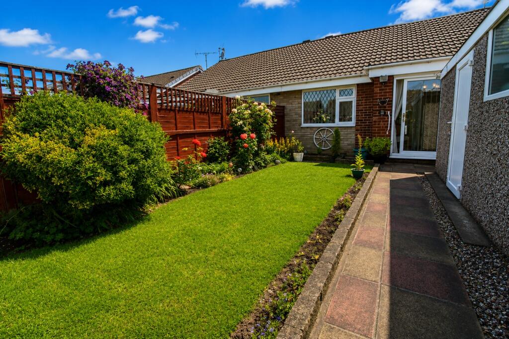 House in Hull - View 3