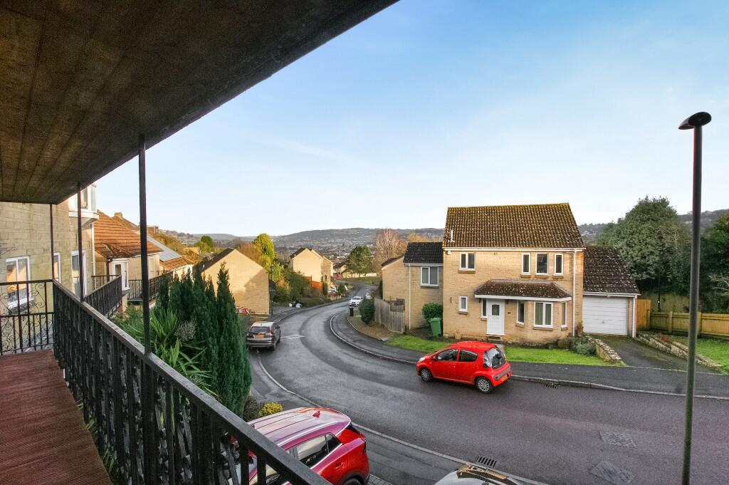 Elliston Drive, Southdown, Bath, BA2 photo 3