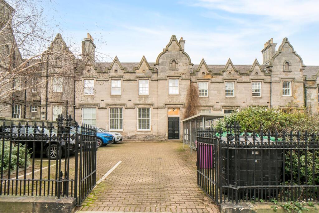 Main image of property: Flat 5, 6A Mill Lane, Leith, Edinburgh, EH6 6TJ