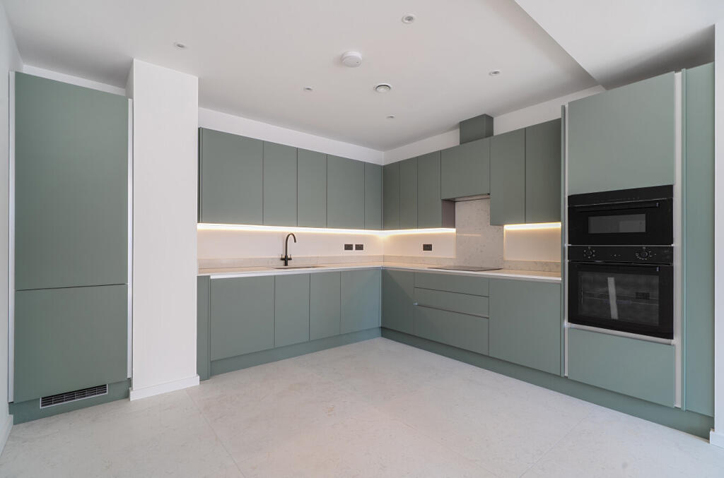 Main image of property: Jeddo Road, Shepherds Bush