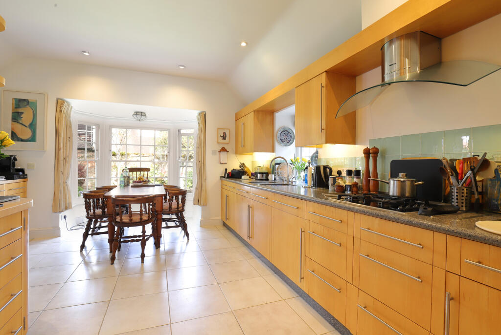 House in Southampton - View 4