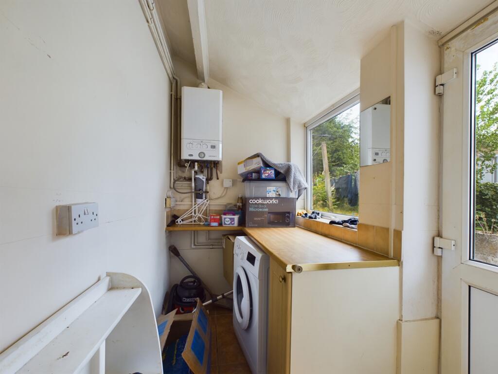 House in Hinckley and Bosworth, Barwell - View 4
