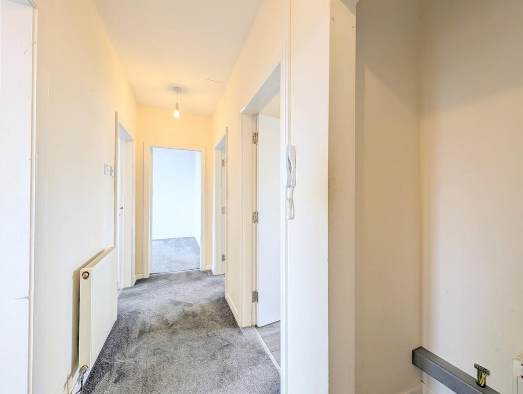 Apartment in Preston - View 4