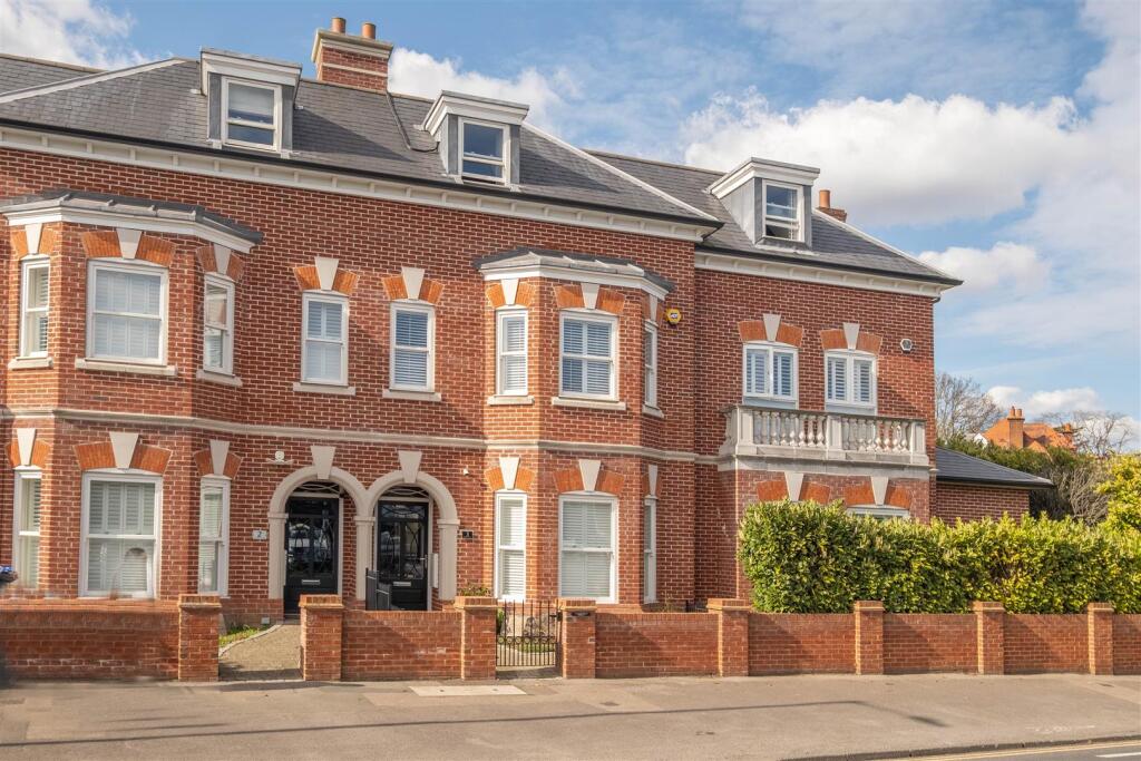 Main image of property: Portsmouth Road, Thames Ditton