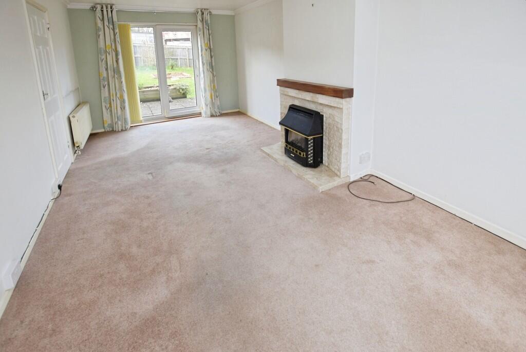 Merlin Crescent photo 3