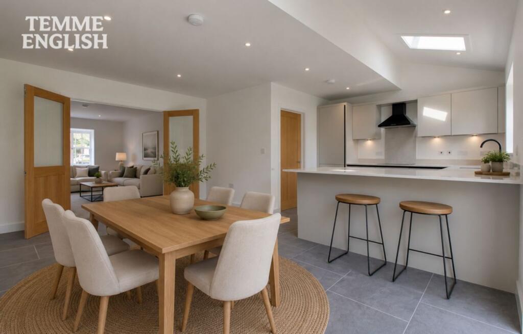 House in Basildon, Laindon - View 2