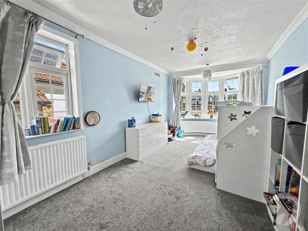 House in London - View 2