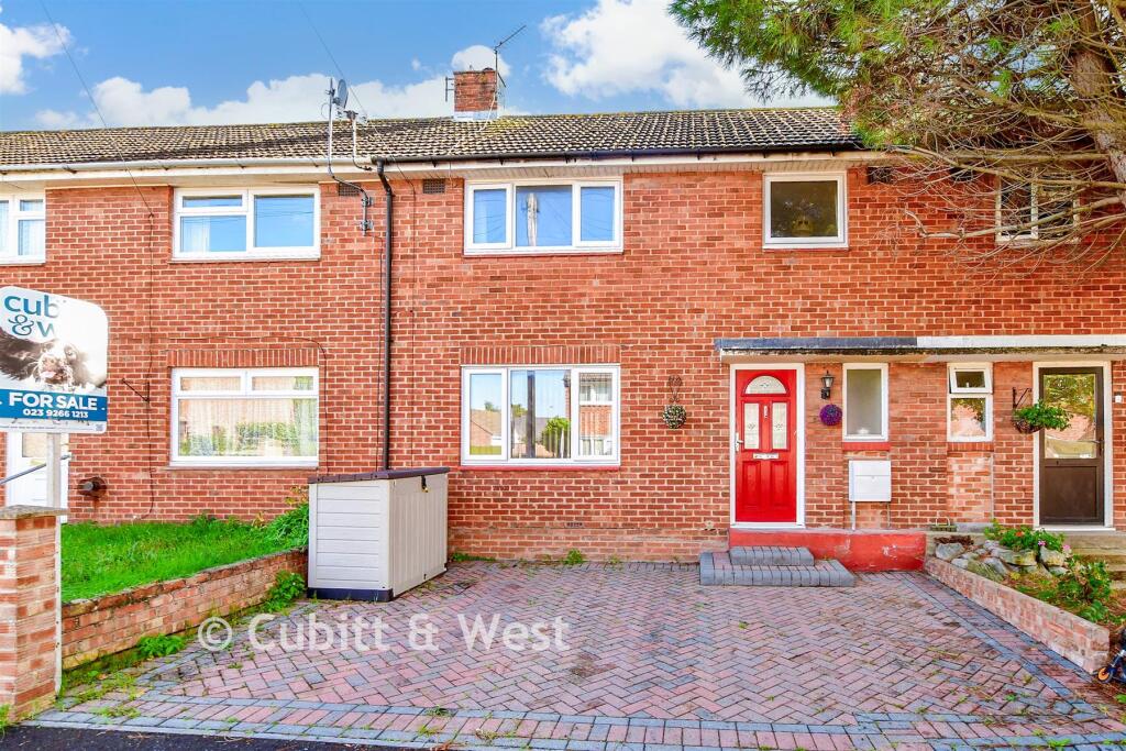 3-bed terraced on Copsey Grove, Portsmouth, Hampshire, £221,500