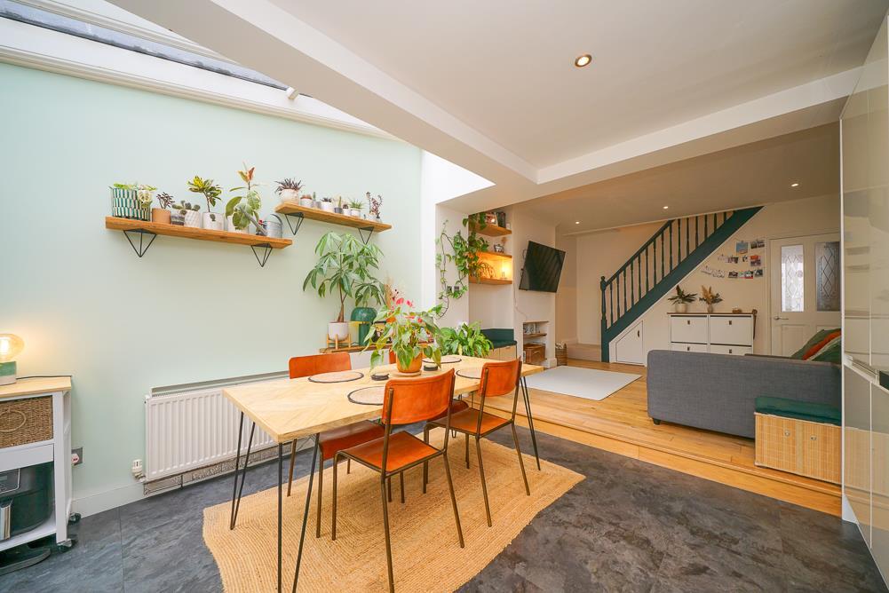Heath Road, St. Albans - More