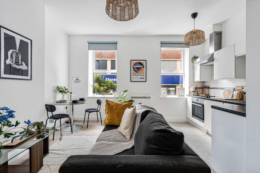Apartment in London - More