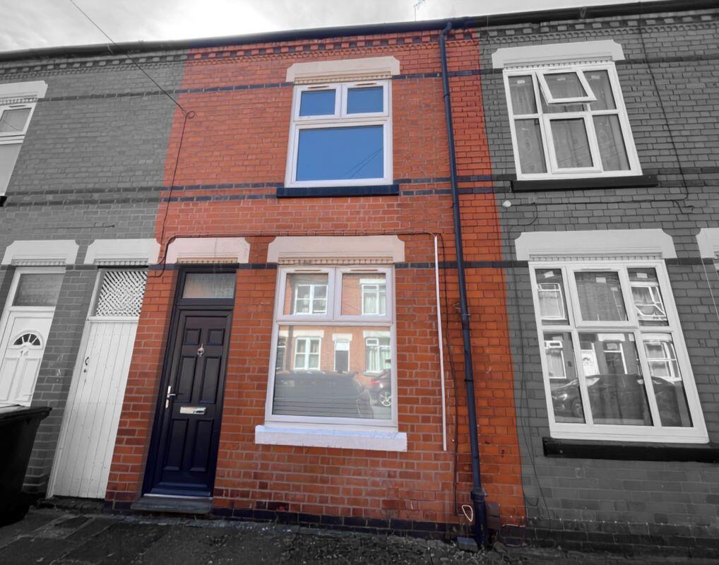 Main image of property: 16 Bulwer Road, Clarendon Park, Leicester, LE2 3BU