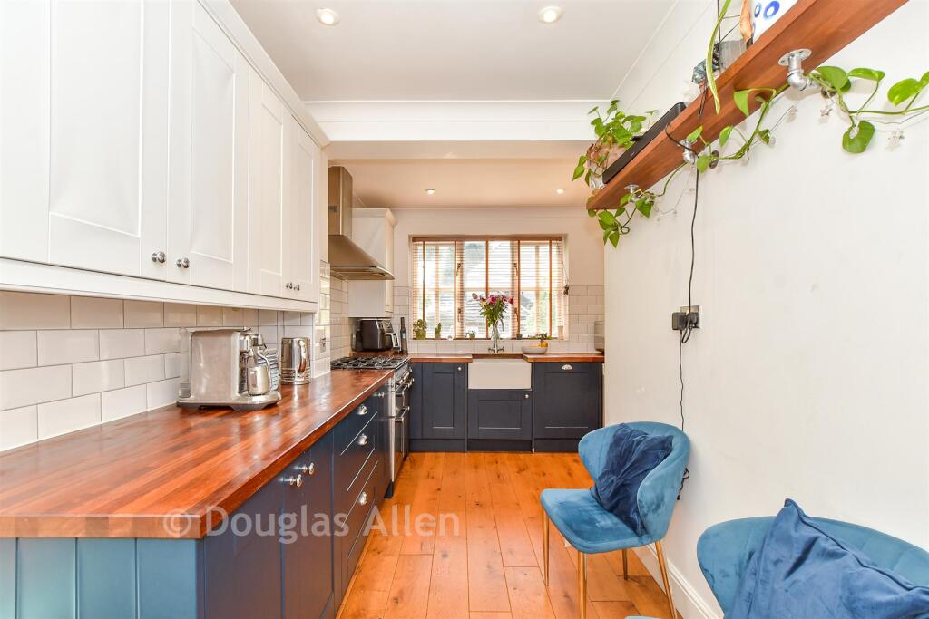 House in London - View 3