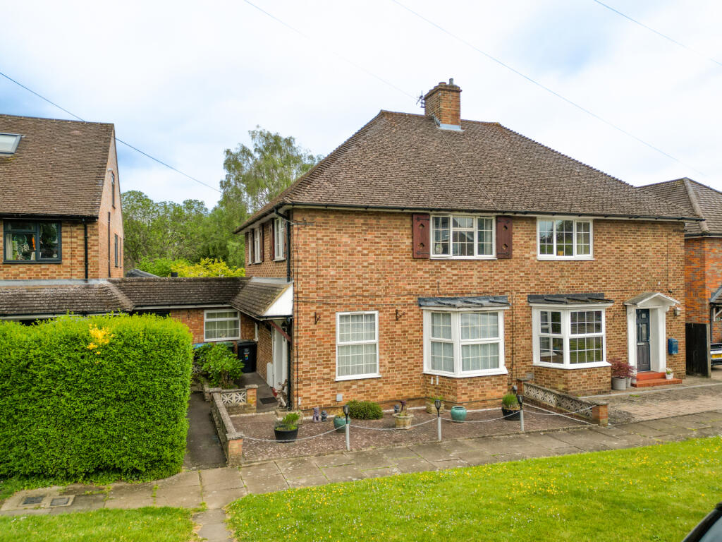 Main image of property: Castle Mead, Hemel Hempstead