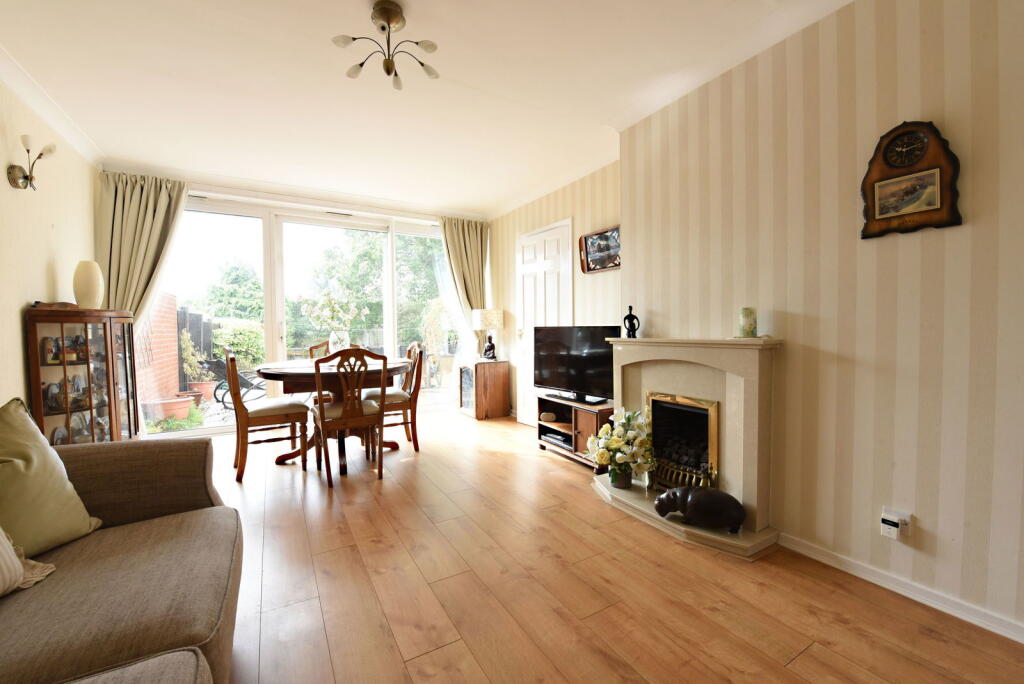 KINGSWINFORD, Greencroft photo 2