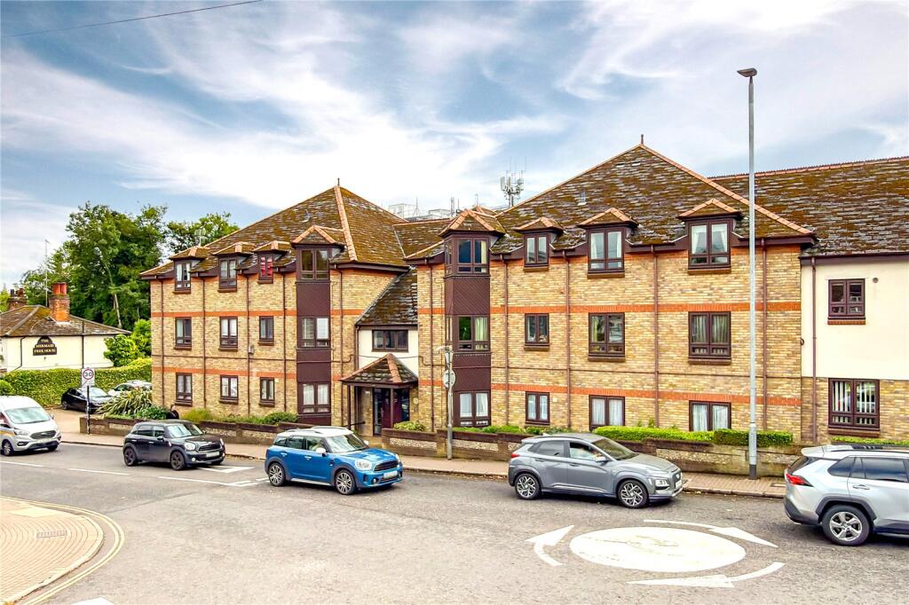 Main image of property: Hatfield Road, St. Albans, Hertfordshire, AL1