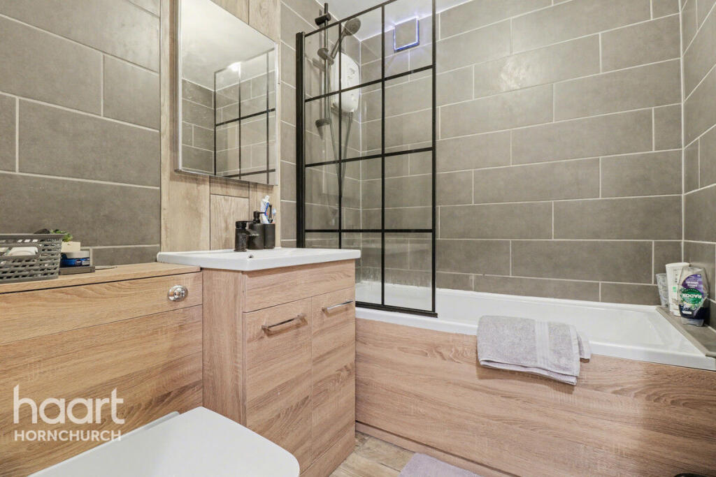 Main image of property: Naunton Way, Hornchurch