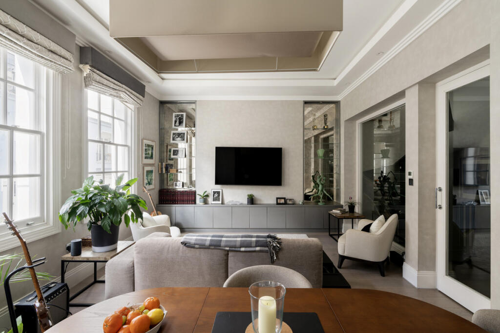 Main image of property: Montagu Square, London, W1H