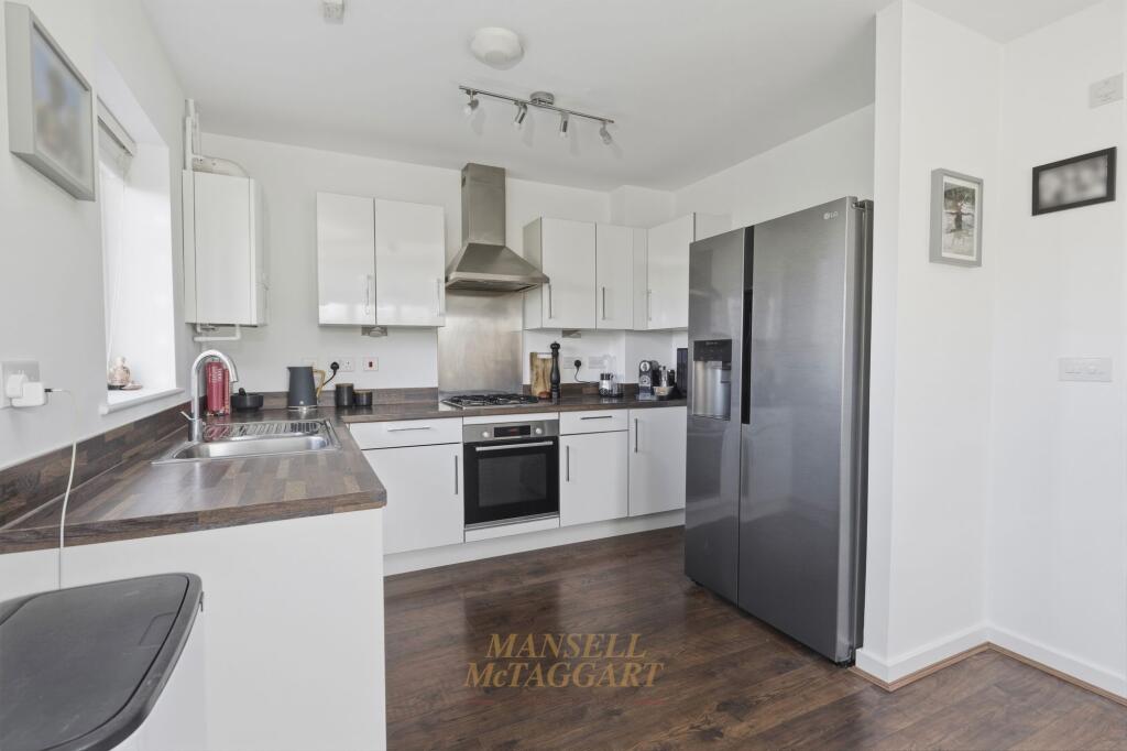House in Crawley, Forge Wood - View 4