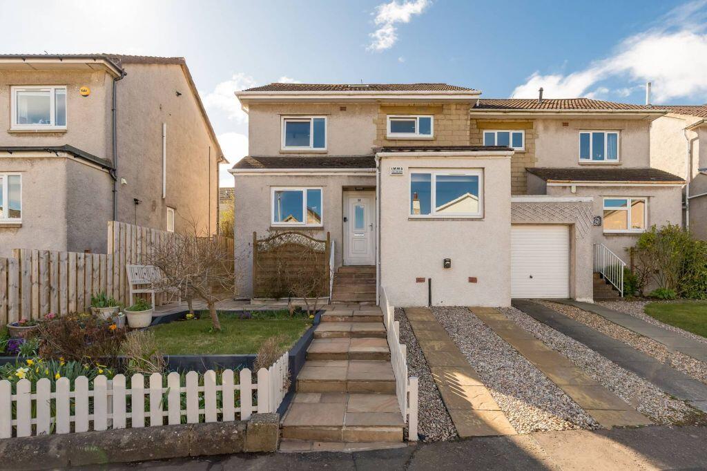 Main image of property: 86 Bonaly Grove, Edinburgh, EH13 0QB