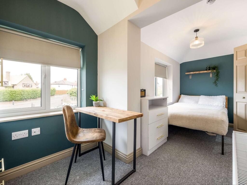 Main image of property: Glebelands
