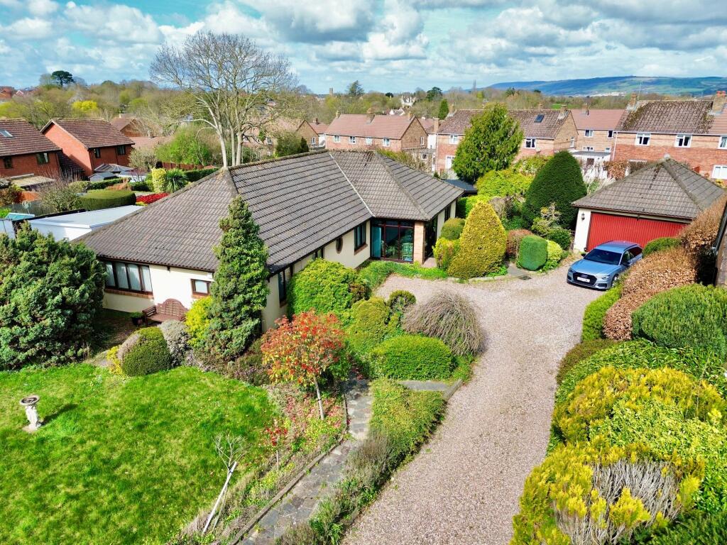 Main image of property: Wellington New Road, Taunton - NO onward chain!