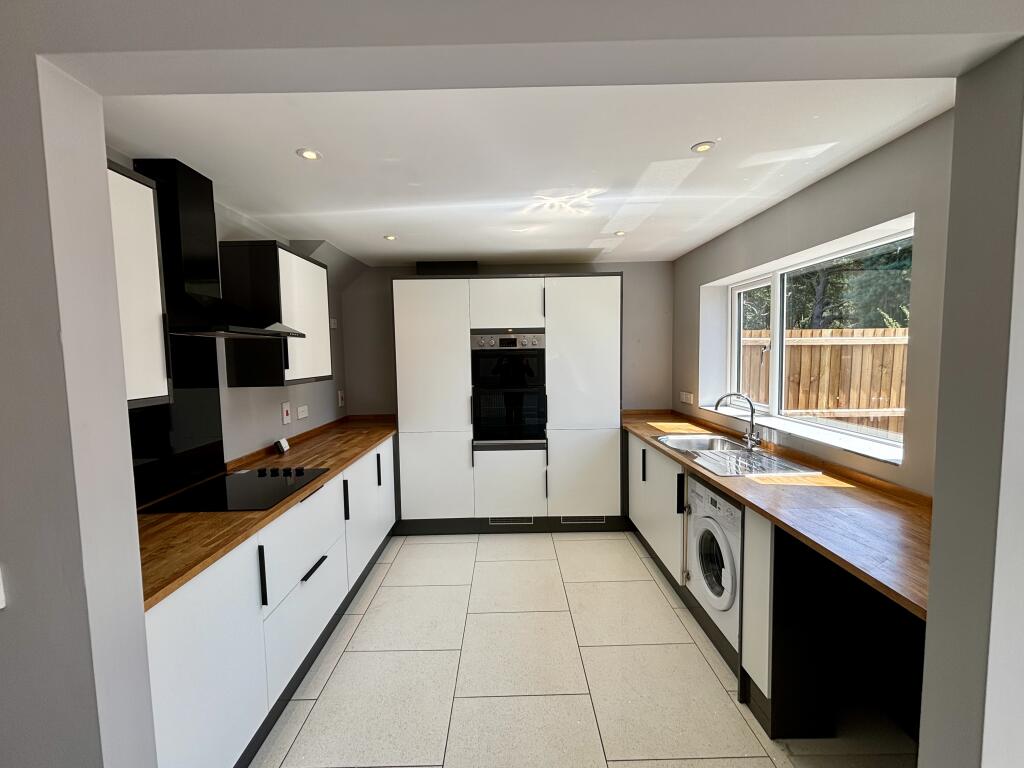 House in Ipswich - View 4
