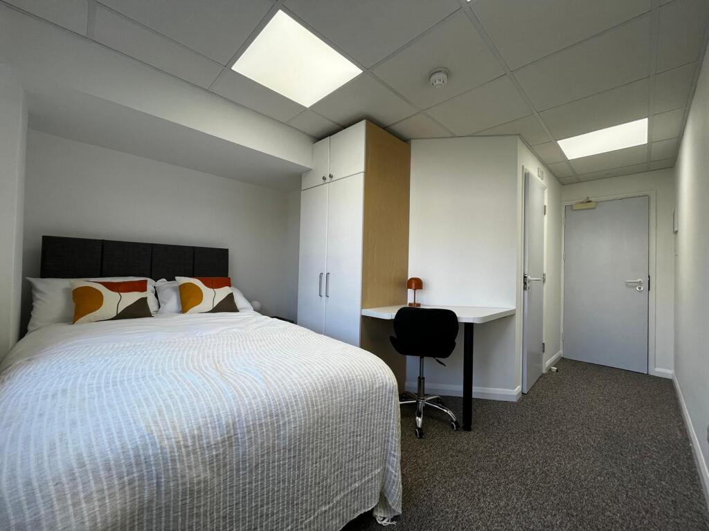 Main image of property: Wilbury Villas - RL0026