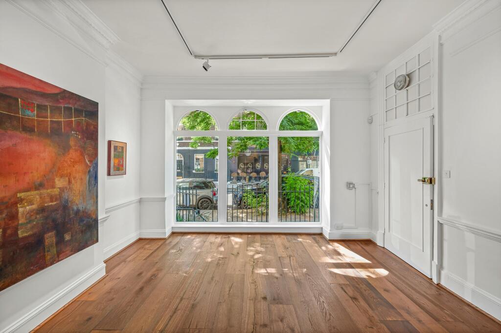 bedroom 7.jpg