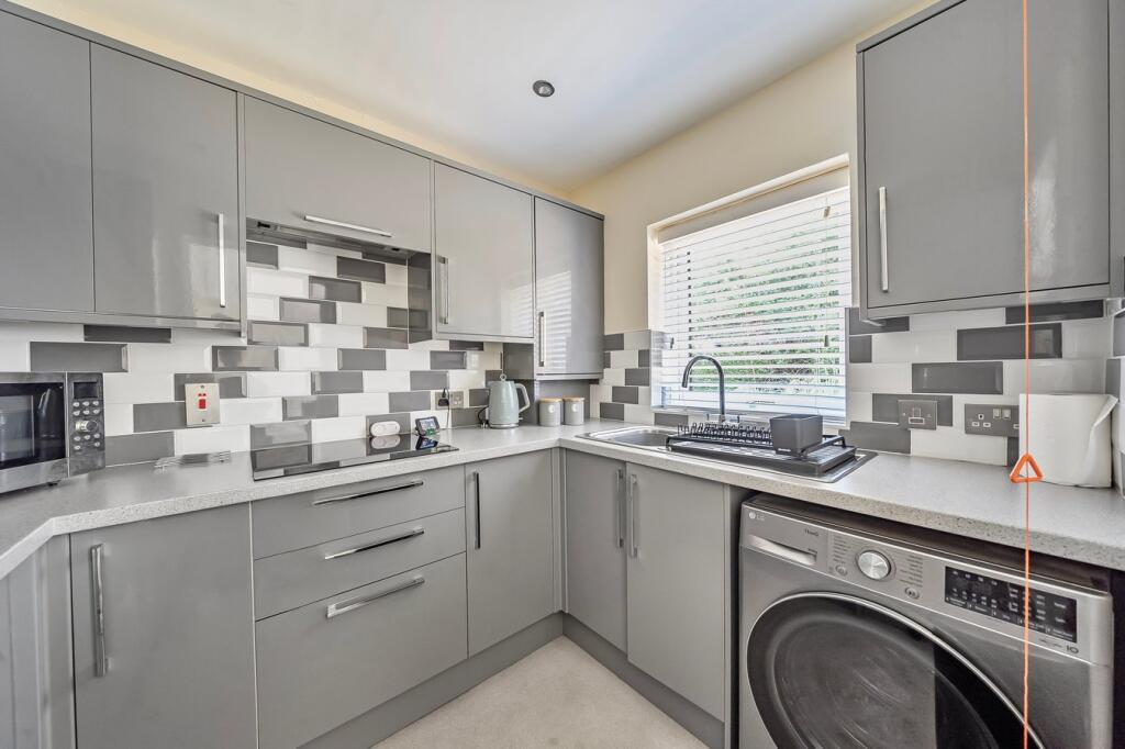 Kennet Court, Wokingham, RG41 photo 4