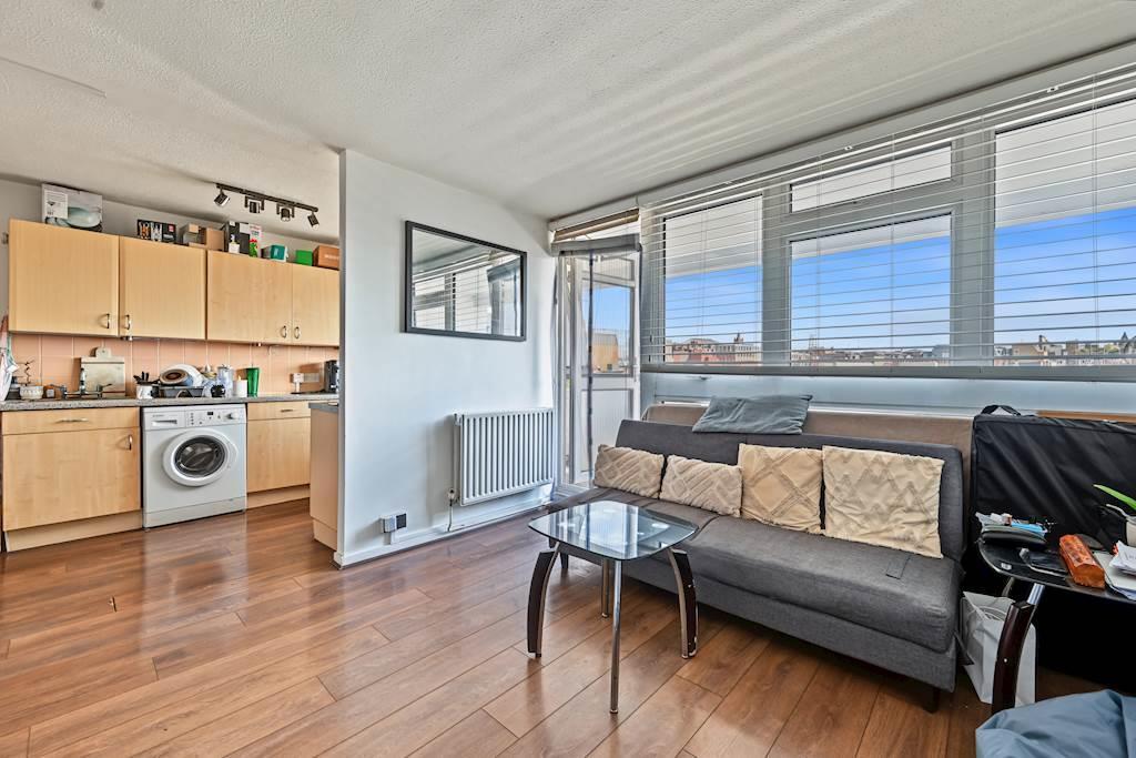 Apartment in London - View 3