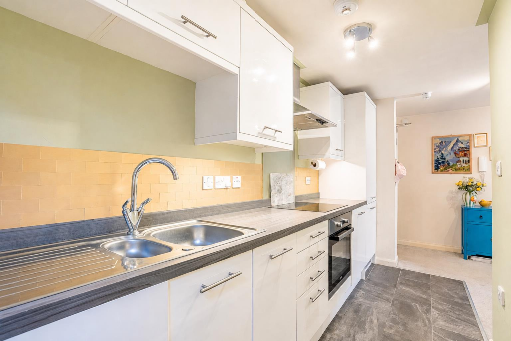 Apartment in York - View 5