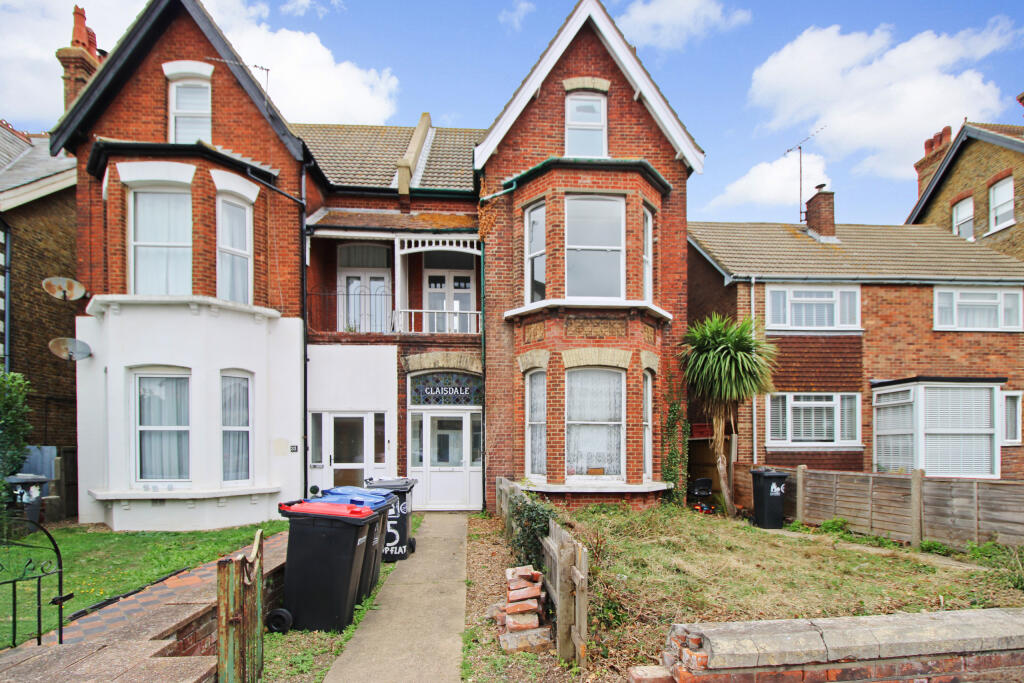 3-bed flat on Beltinge Road, Herne Bay, Kent, £280,000