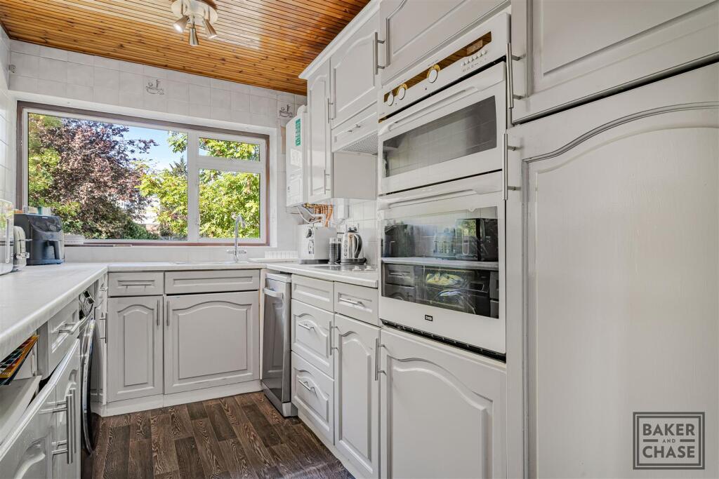 Apartment in Enfield - View 5