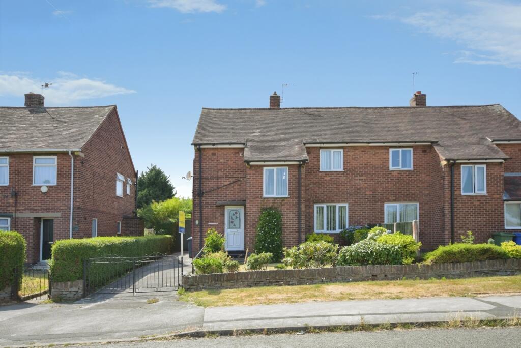 Main image of property: Hucklow Avenue, Chesterfield, Derbyshire, S40