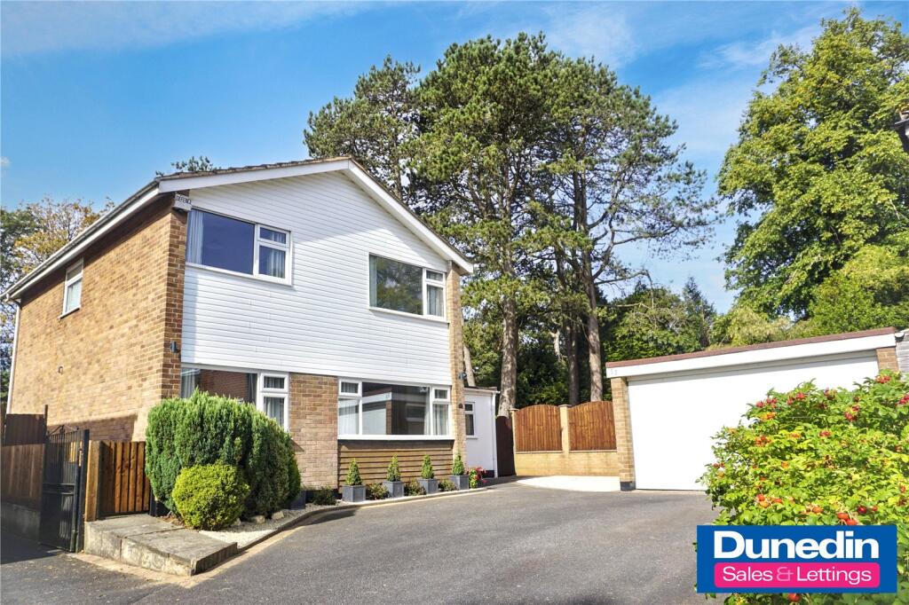House in Bromsgrove, Lickey and Blackwell CP