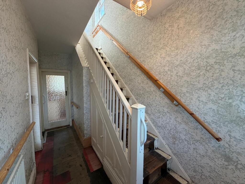 Hillcrest Drive, Levenshulme photo 2