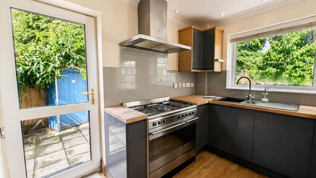 House in Frome, Innox Hill - View 3