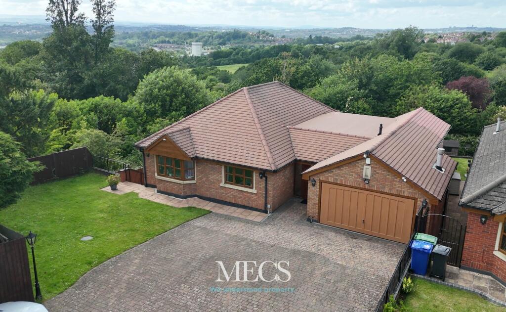 Main image of property: Greenhill Road, Halesowen, West Midlands, B62 8HA