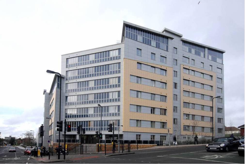 Main image of property: Luminosity Court, 49 Drayton Green Road, West Ealing, W13