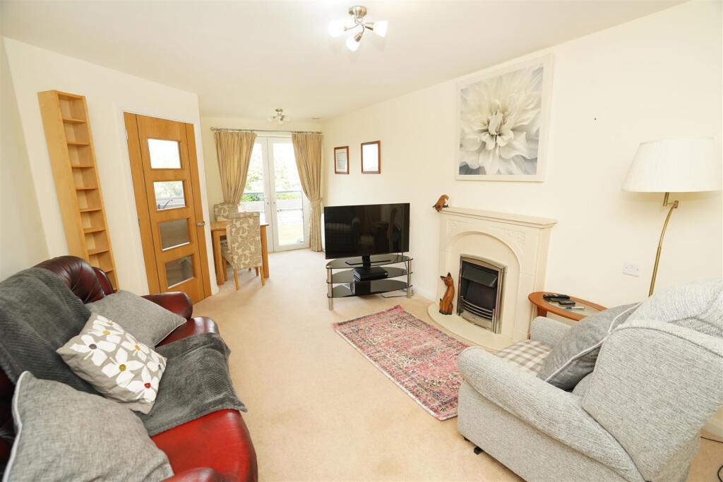 Apartment in Bolton - View 2